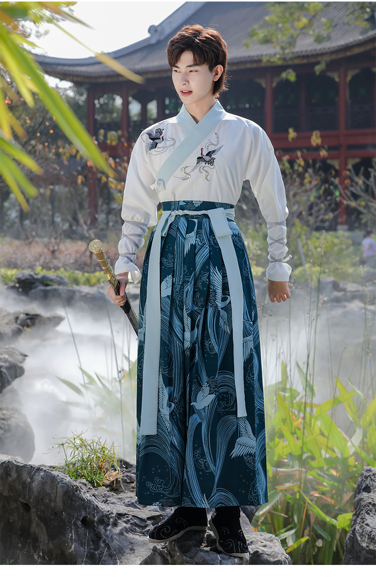 原创【云鹤】汉服武侠中国风情侣cp表演套装学生日常班服大码团服