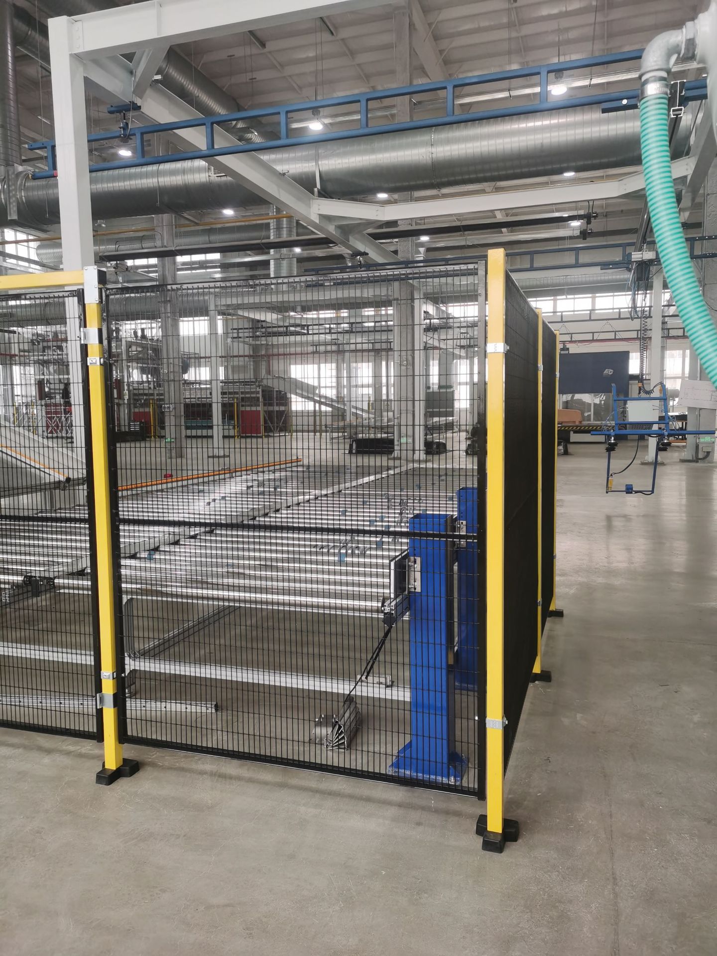 自动化机器人防护围栏隔离网工业仓库安全无缝设备车间隔断网围栏