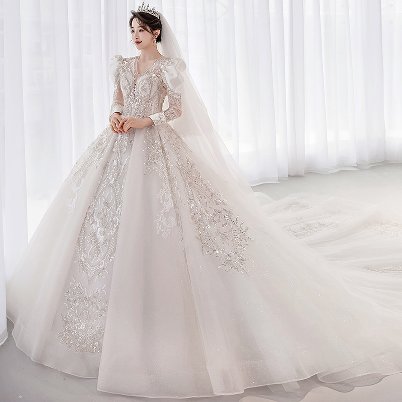 法式婚纱2022春季新款新娘长袖宫廷风重工拖尾主婚纱实体店货源