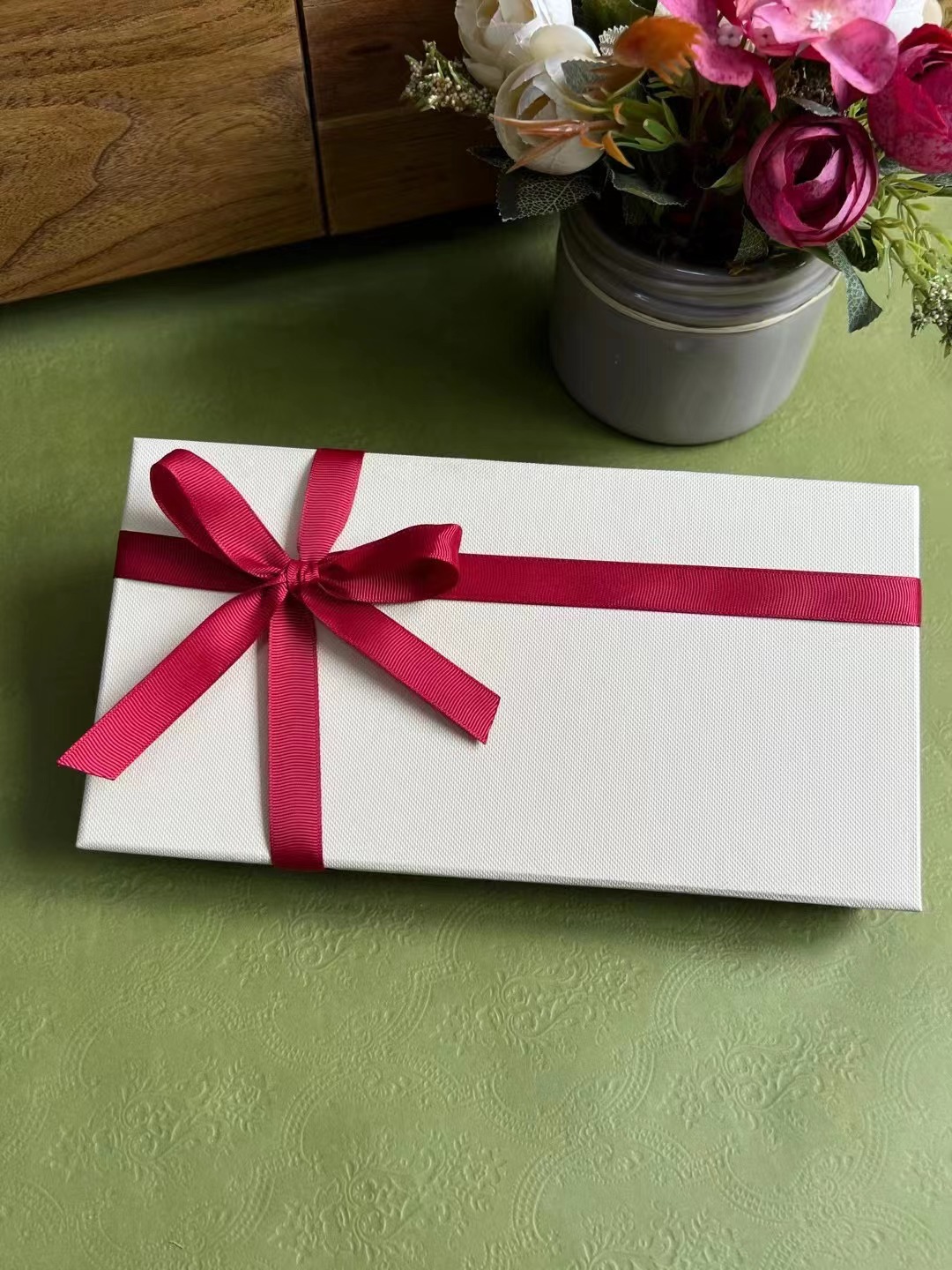 2022 High-End Creative New Bow Ribbon Letter Gift Box Scarves Package Box Tiandigai Scarf Gift Box