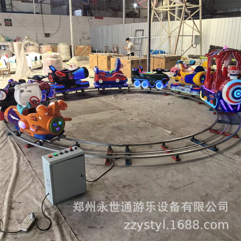 现货8节8座儿童电动轨道小火车游乐场玩具通体发光定时移动转转车