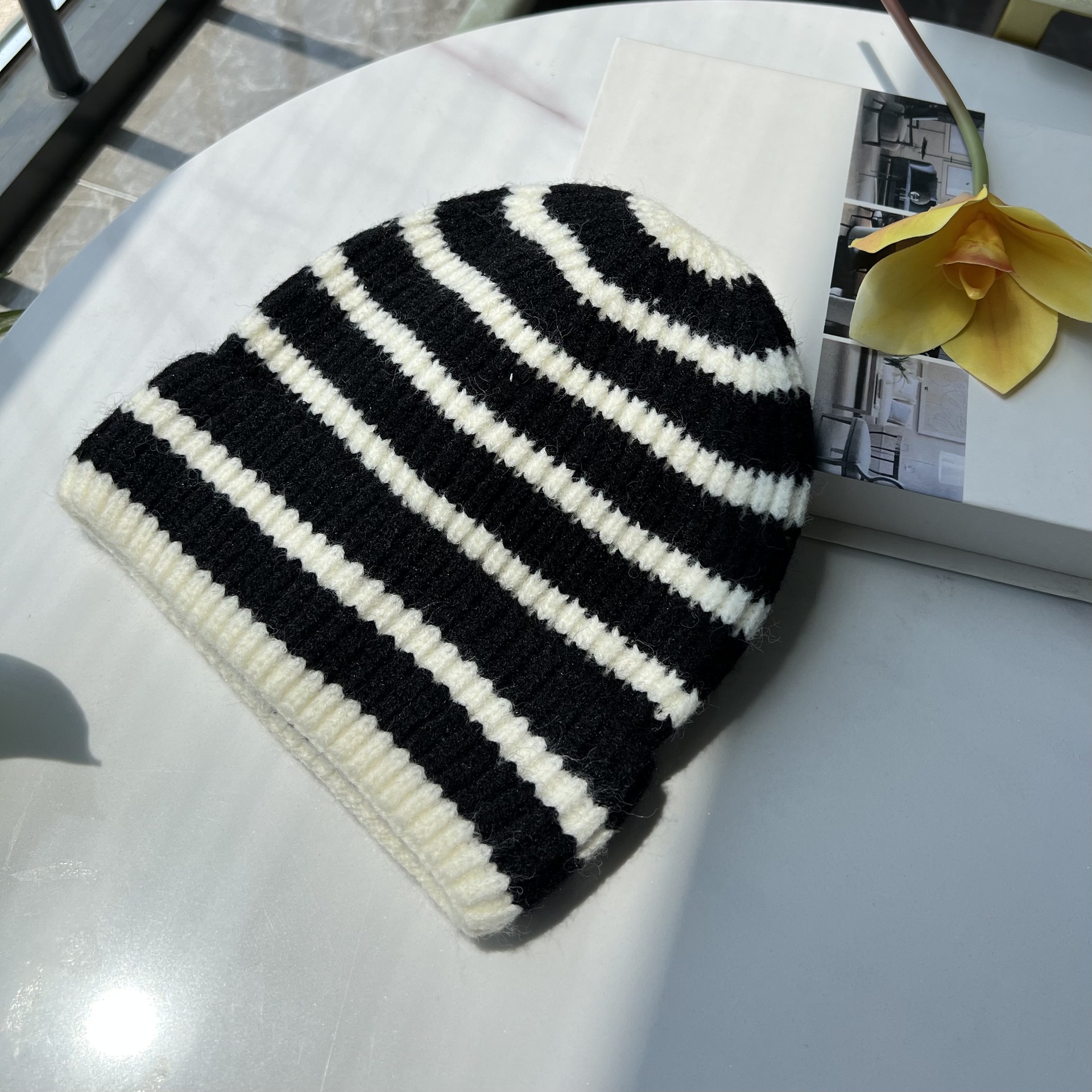 Japanese Style Couple Hat Striped Skullcap Trendy Western Style Curling Woolen Cap Color Matching Cold-Proof Toque Knitted Hat