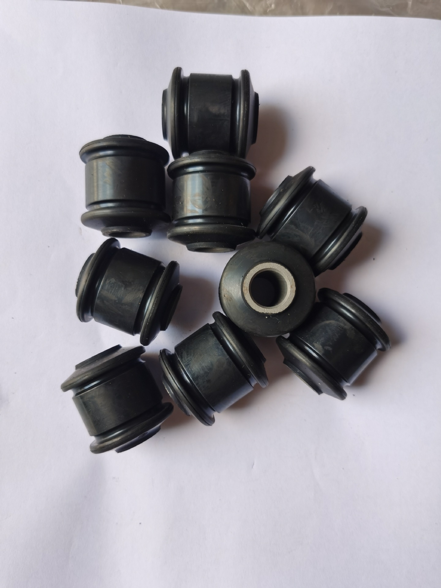 汽车配件减震缓冲橡胶衬套符合橡胶衬套总成胶套平叉套轴套