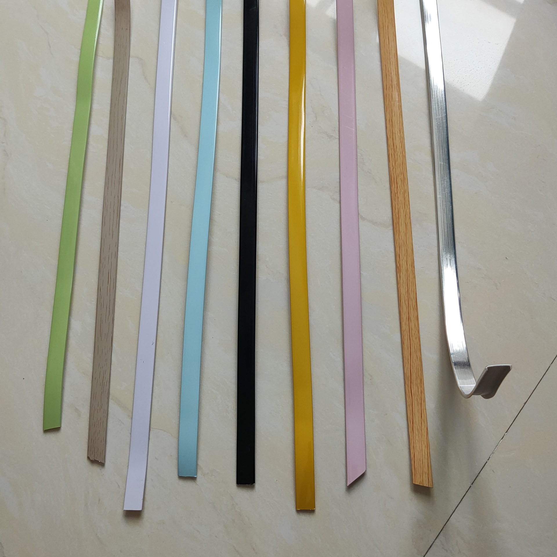 加工厂14年潮趣品牌相似工厂直营pvc平板封边条包边带板材家具装饰封