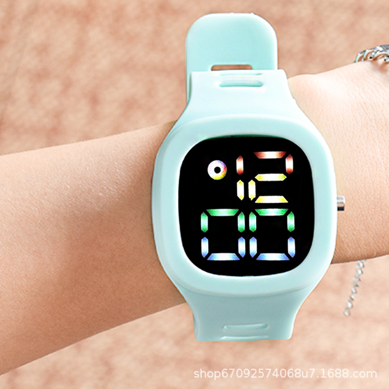 新款ins方形led电子手表休闲简约运动百搭按键手表中小学生按键表