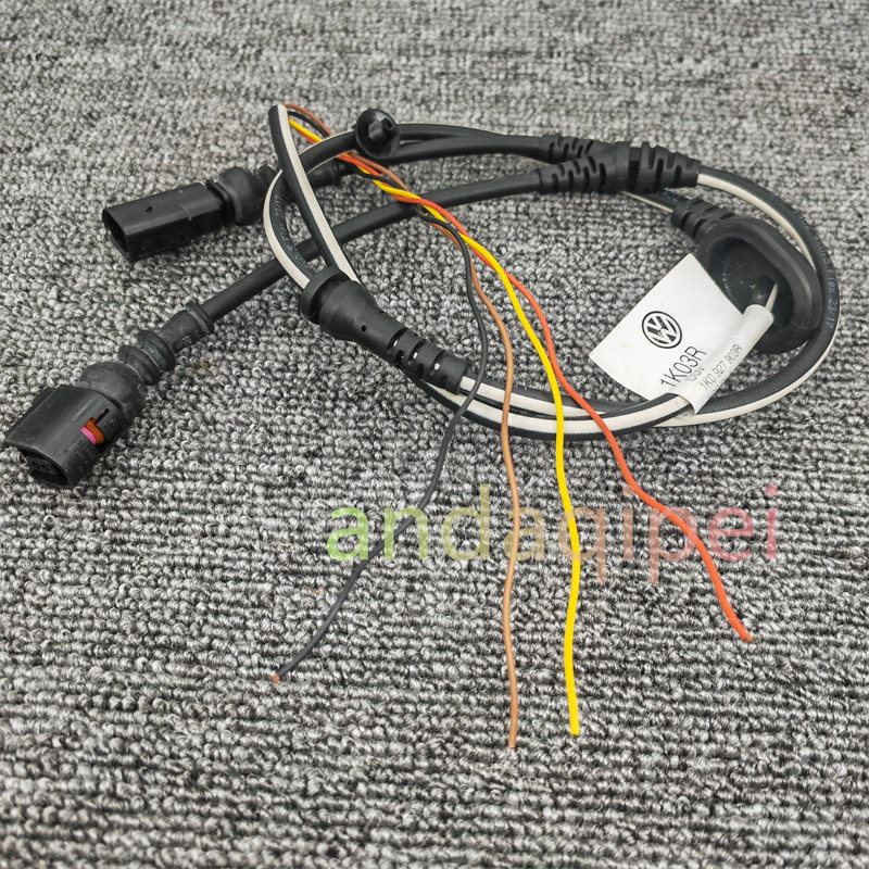 适用帕萨特高尔夫途观车轮途观abs线速速度传感器插头1k0927903r
