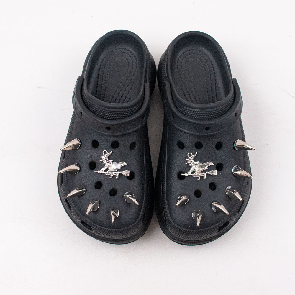 荣云家洞洞鞋鞋扣跨境新款diy巫师金属风配件可拆卸装饰品铆钉