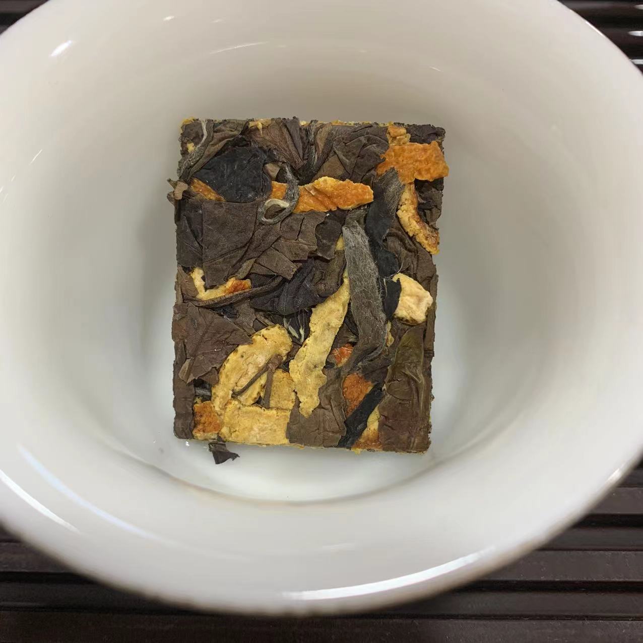 2018年福鼎老白茶陈皮白茶饼干 寿眉茶便携式500g散装小方片批发