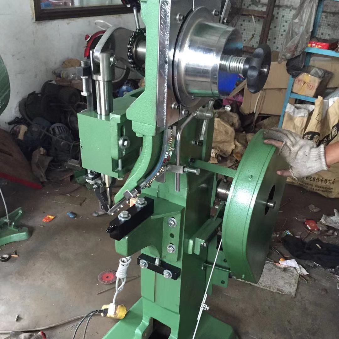 文件夹专业铆钉机