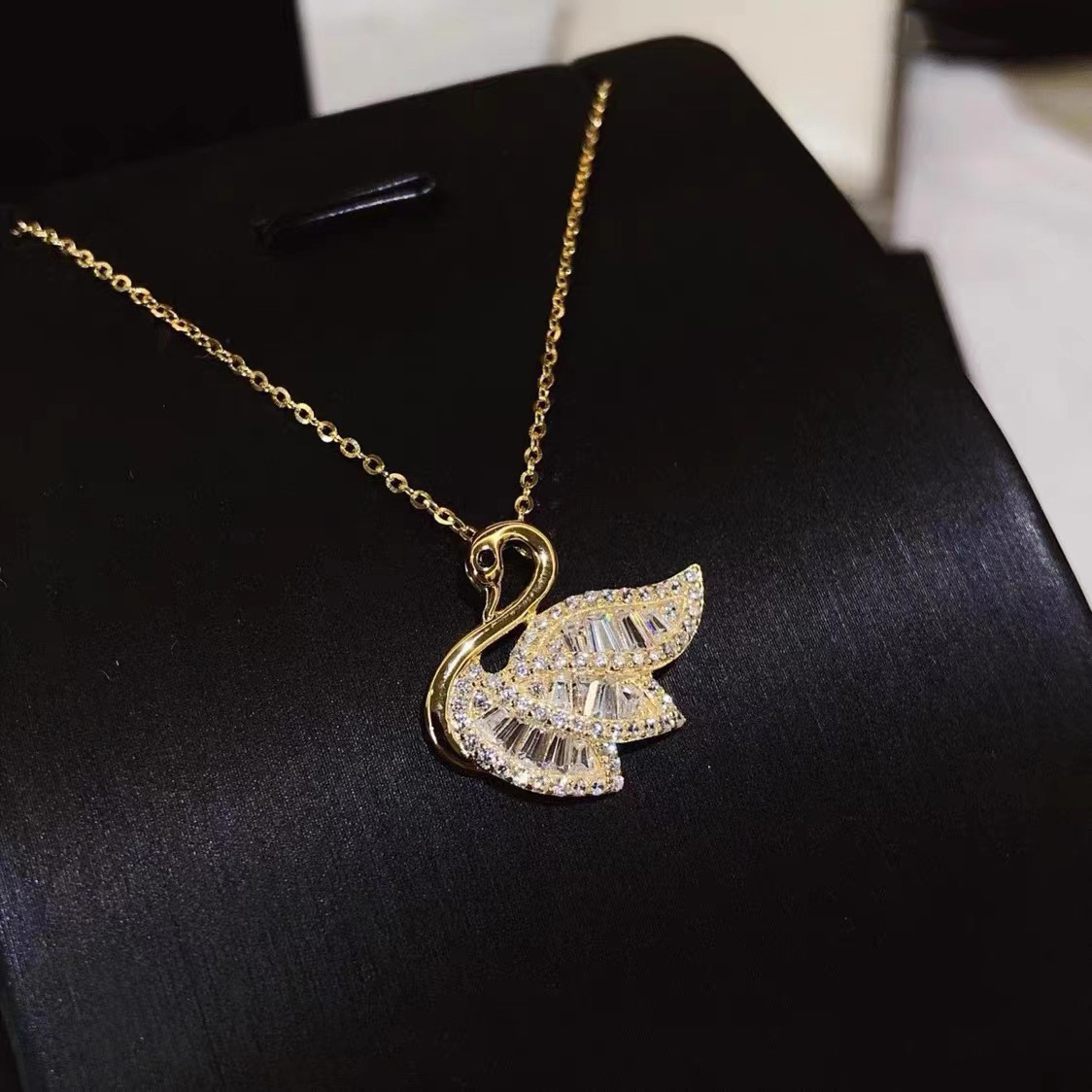 蒂奇轻奢高级感满钻小天鹅项链优雅气质锆石锁骨链新款潮名媛首饰