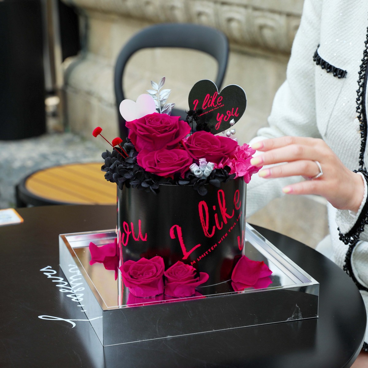 弗洛依德玫瑰花永生花蛋糕七夕情人节送女友表白浪漫生日礼物批发