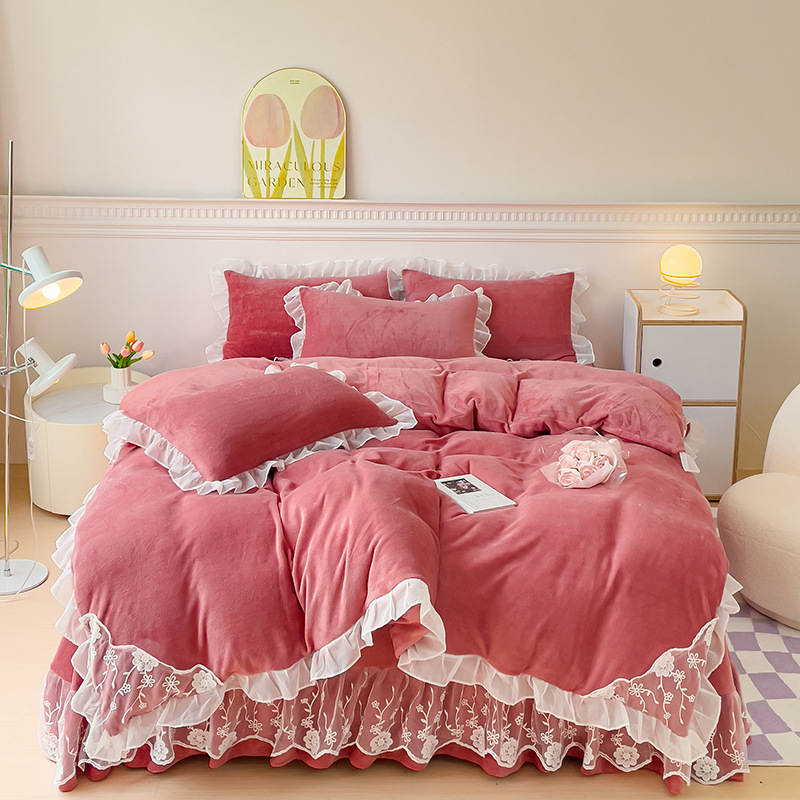 高克重牛奶绒四件套批发蕾丝雪纺纯色裙边珊瑚绒被套床单代发跨境