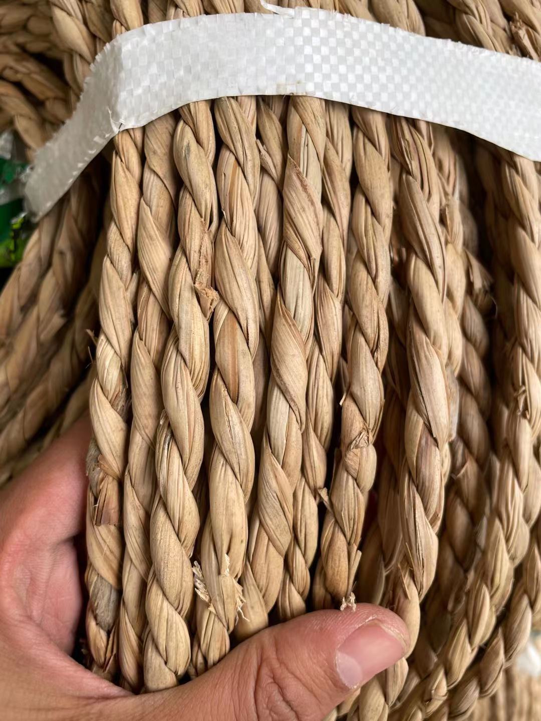 蒲草绳 原材料编织蒲草 原色手工编织蒲草绳蒲草辫子