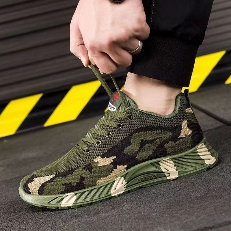 New Men's Shoes Winter Fleece-lined Casual and Lightweight Sneaker Men's Non-Slip Platform Camouflage Running Shoes Single Cotton Same Style