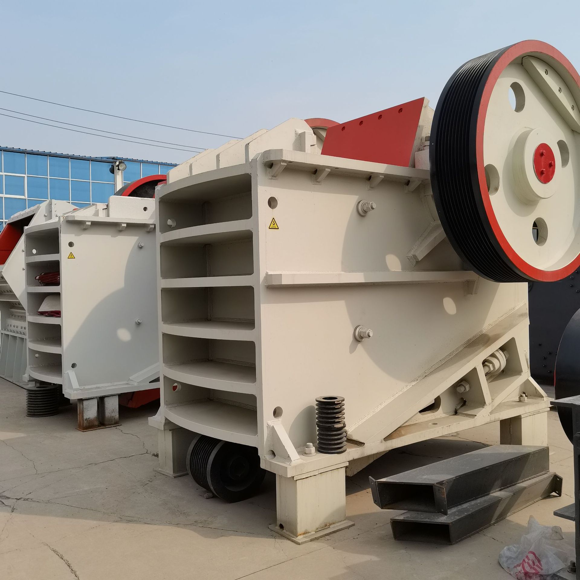 供应鄂式破碎机 鄂破机 颚式破石机 鄂式碎石机 腭式破碎机-阿里巴巴