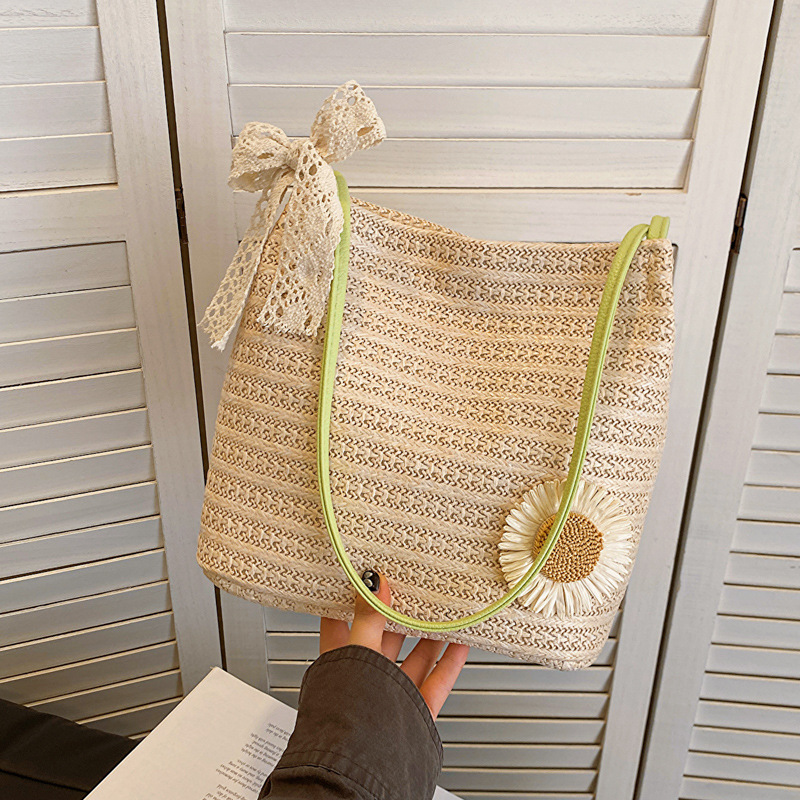 Large Capacity Woven Gentle and Stylish Elegant Straw Scarf Shoulder Bag 2023 Summer New Underarm Bag Tote Bag