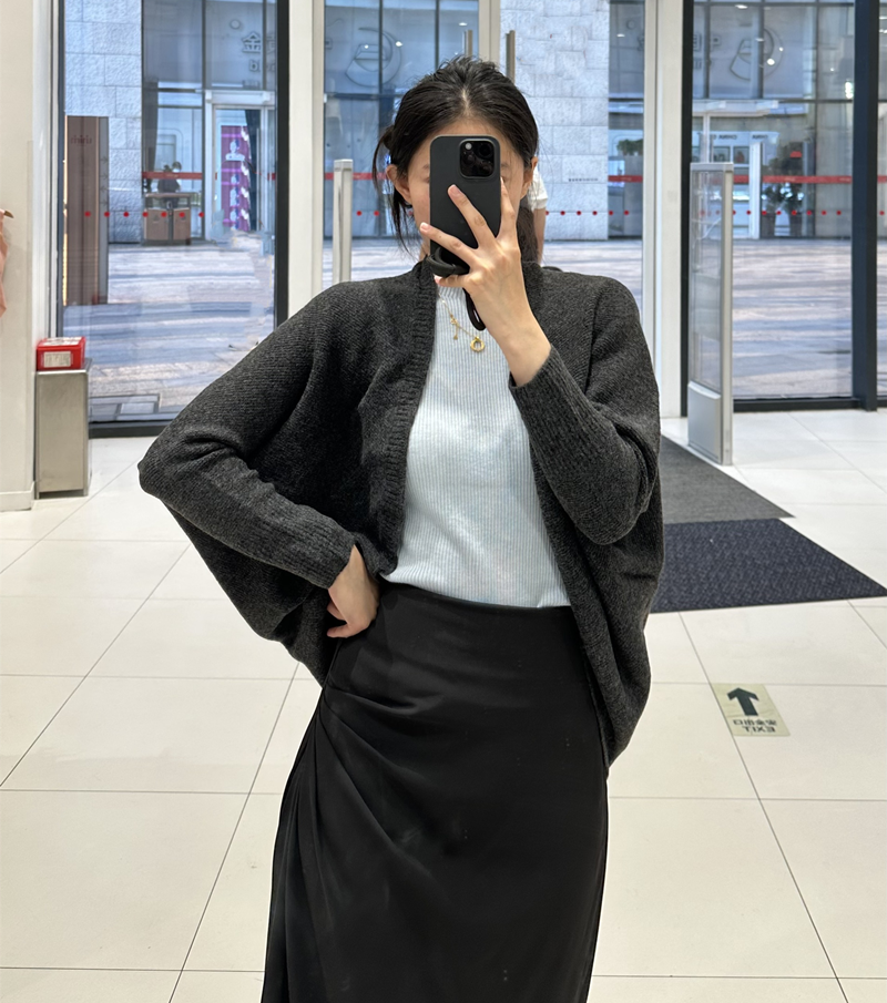 试衣间u家新款女装3d针织开衫外套空调衫茧型蝙蝠衫毛衣461084