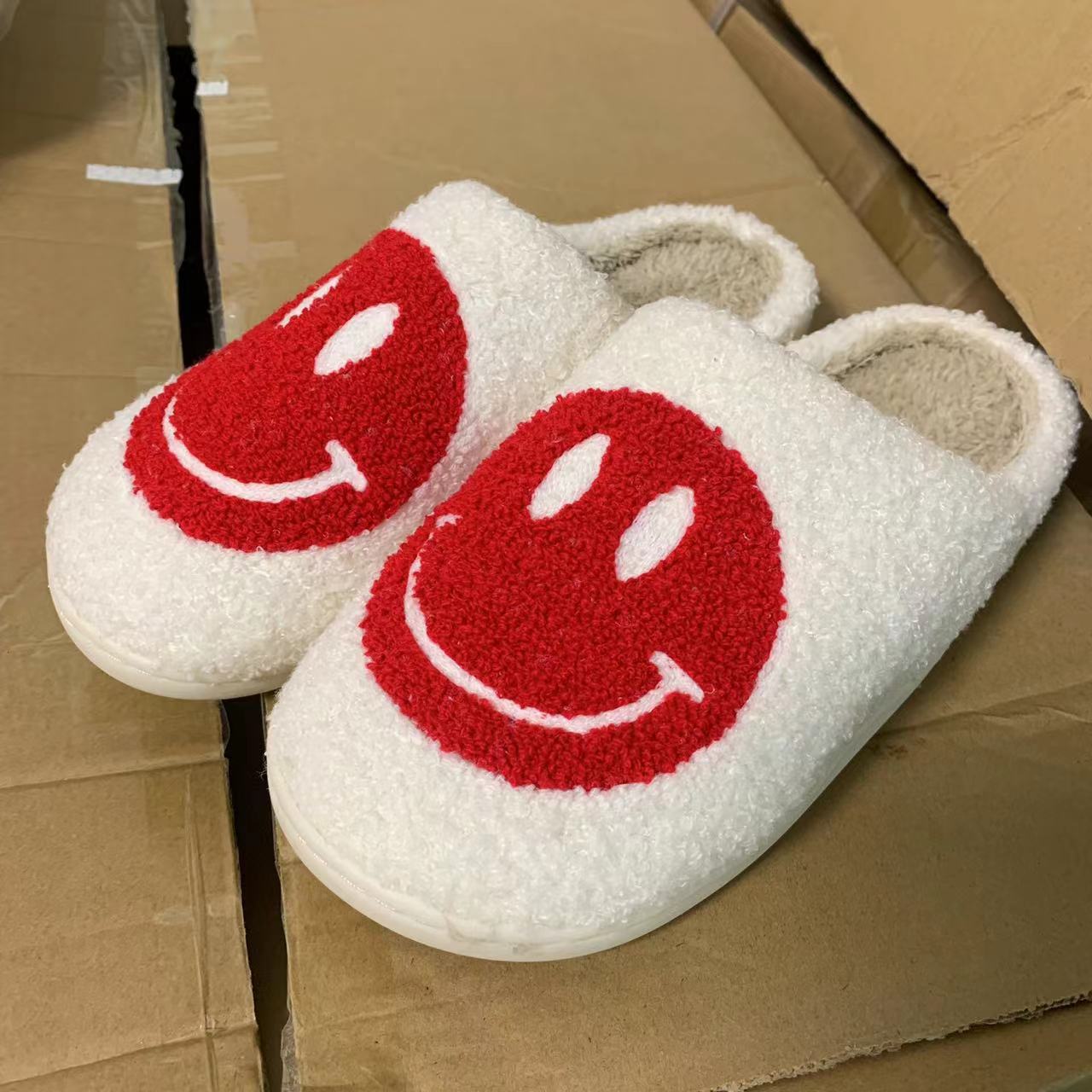 2021 Smiley Face Slippers Furry Couple Slippers Female Cute Autumn and Winter Home Indoor Cotton Slippers