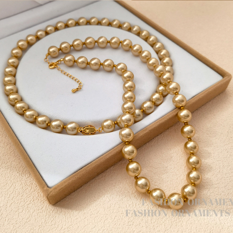 French Style High-Grade Champagne Pearl Necklace Fashionable Autumn and Winter New Sweater Chain Light Luxury Texture Clavicle Chain 2009