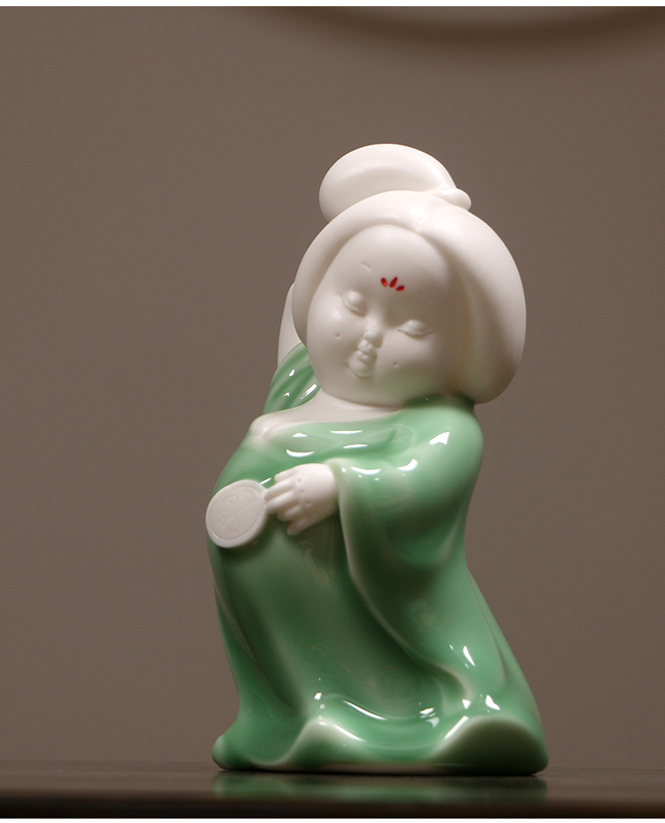 唐代仕女小胖妞青瓷人物摆件陶瓷工艺品新中式可爱简约酒柜装饰品