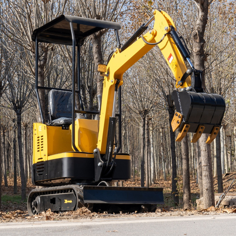 10型小型挖掘机适用于农村果园,田间苗圃,丘陵山地,还有各种工程承包