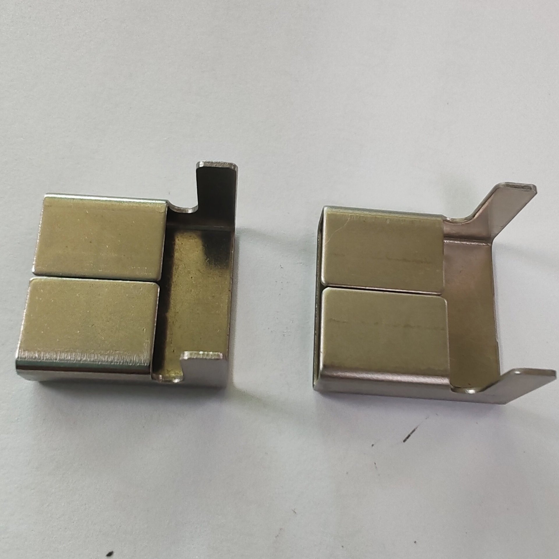 不锈钢扎带扣盘带扎扣卡扣打包扣高速连续模惠州实力模具厂