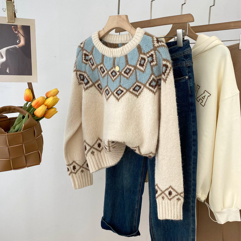 冰岛毛衣秋冬复古北欧风圆领粗针厚毛衣插肩袖提花上衣23126-阿里巴巴