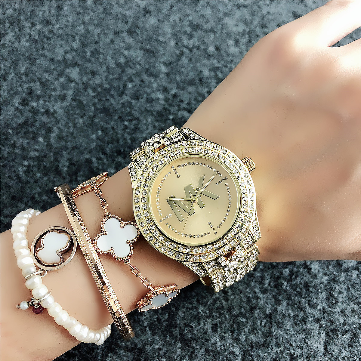 2024手表新款手表外贸女士镶钻石英表网红手表女watch for women