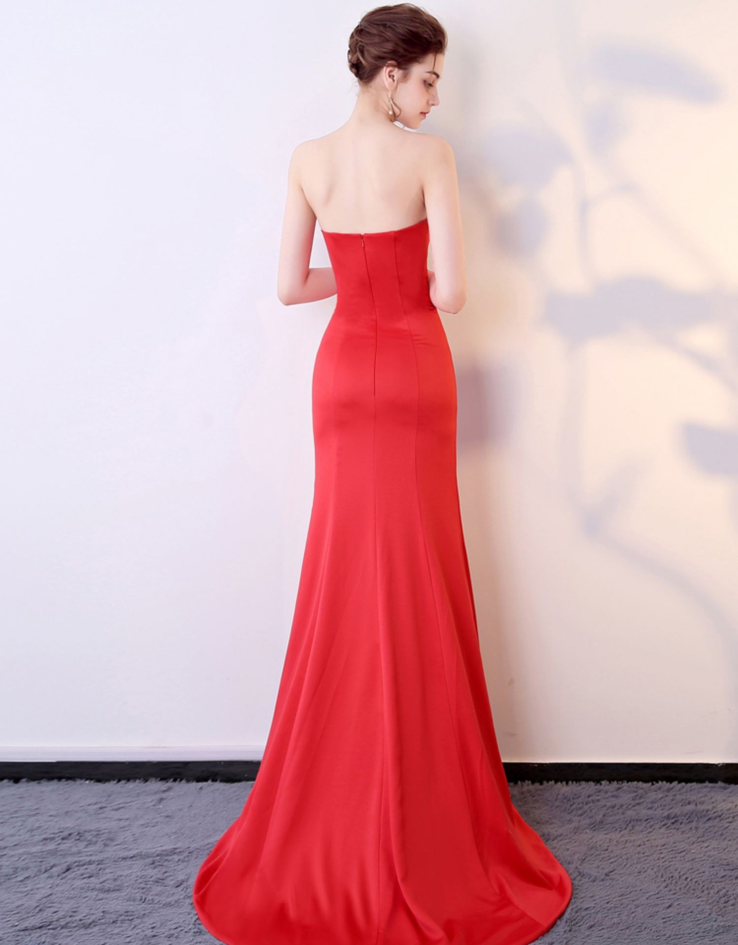 礼服裙女秋季宴会气质高端抹胸红色晚礼服鱼尾开叉高级感性感长裙
