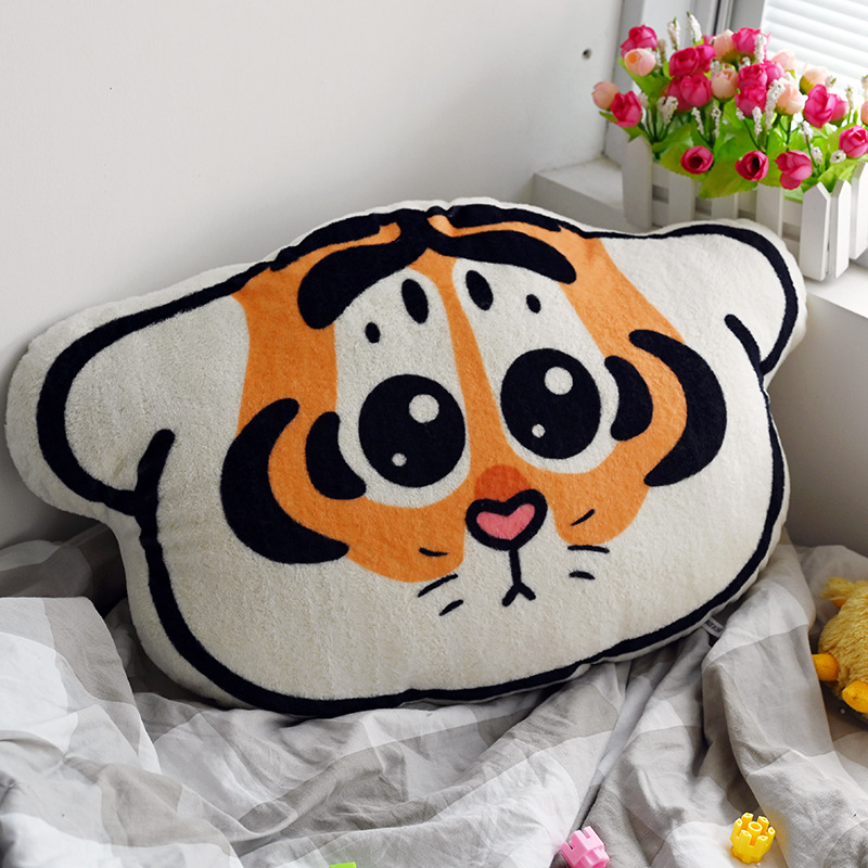 虎年网红吉祥可爱小老虎抱枕汽车腰靠沙发靠垫办公靠枕男女生礼物
