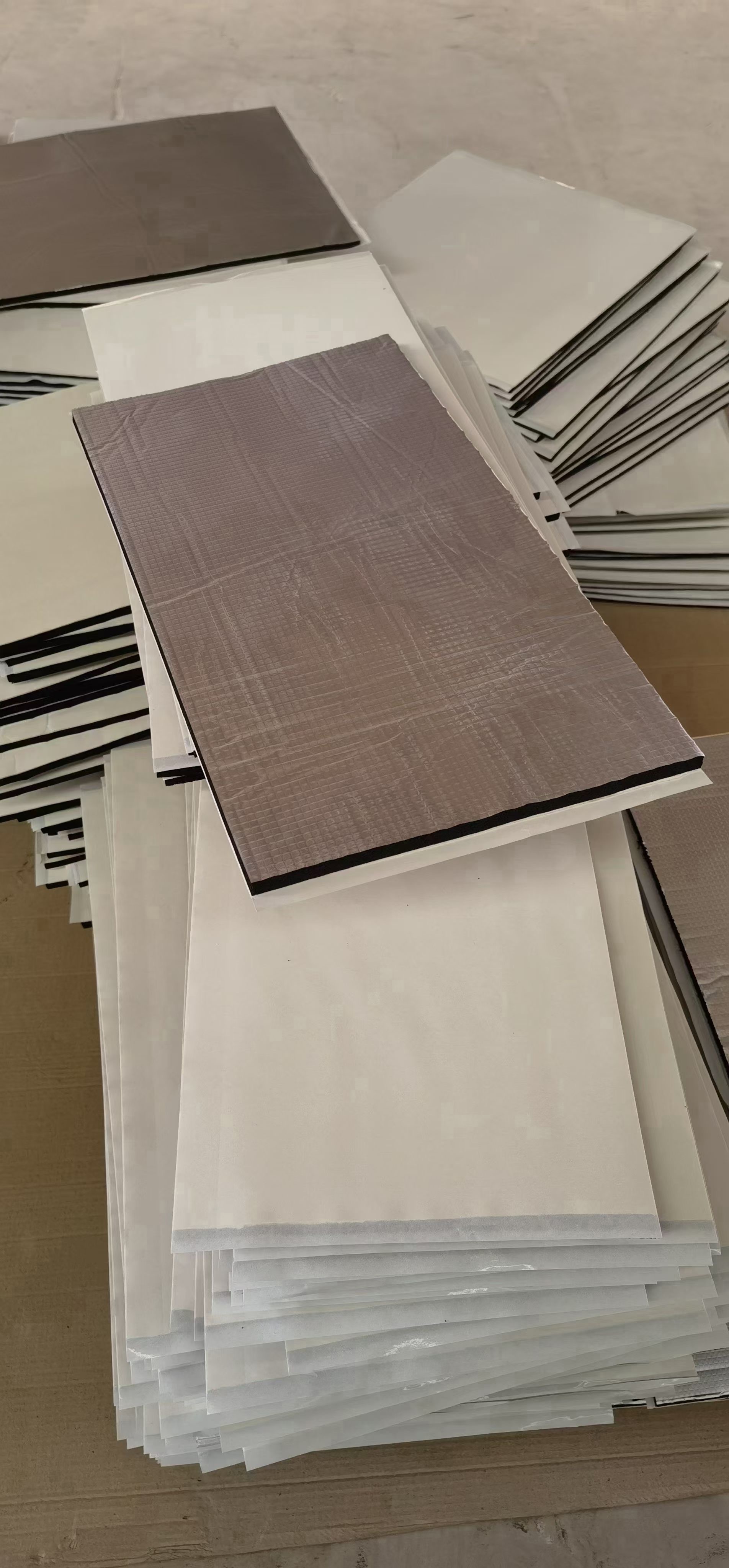 隔音棉丁基胶带下水管阻尼片减震静音片胶带闭孔吸音棉密封胶条棍