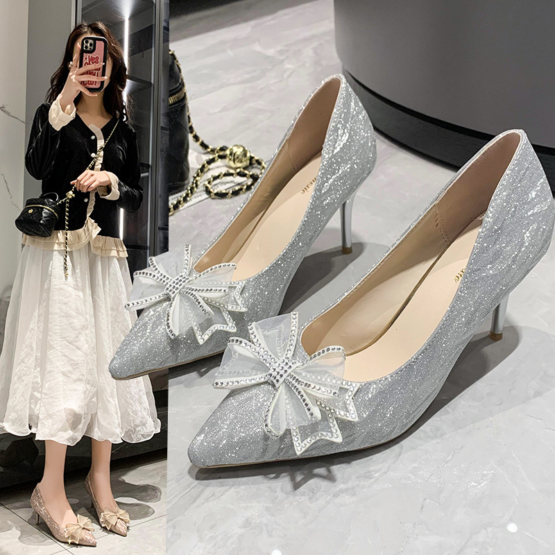 法式高跟鞋细跟尖头少女蝴蝶结水晶婚鞋气质闪闪亮片礼服伴娘单鞋