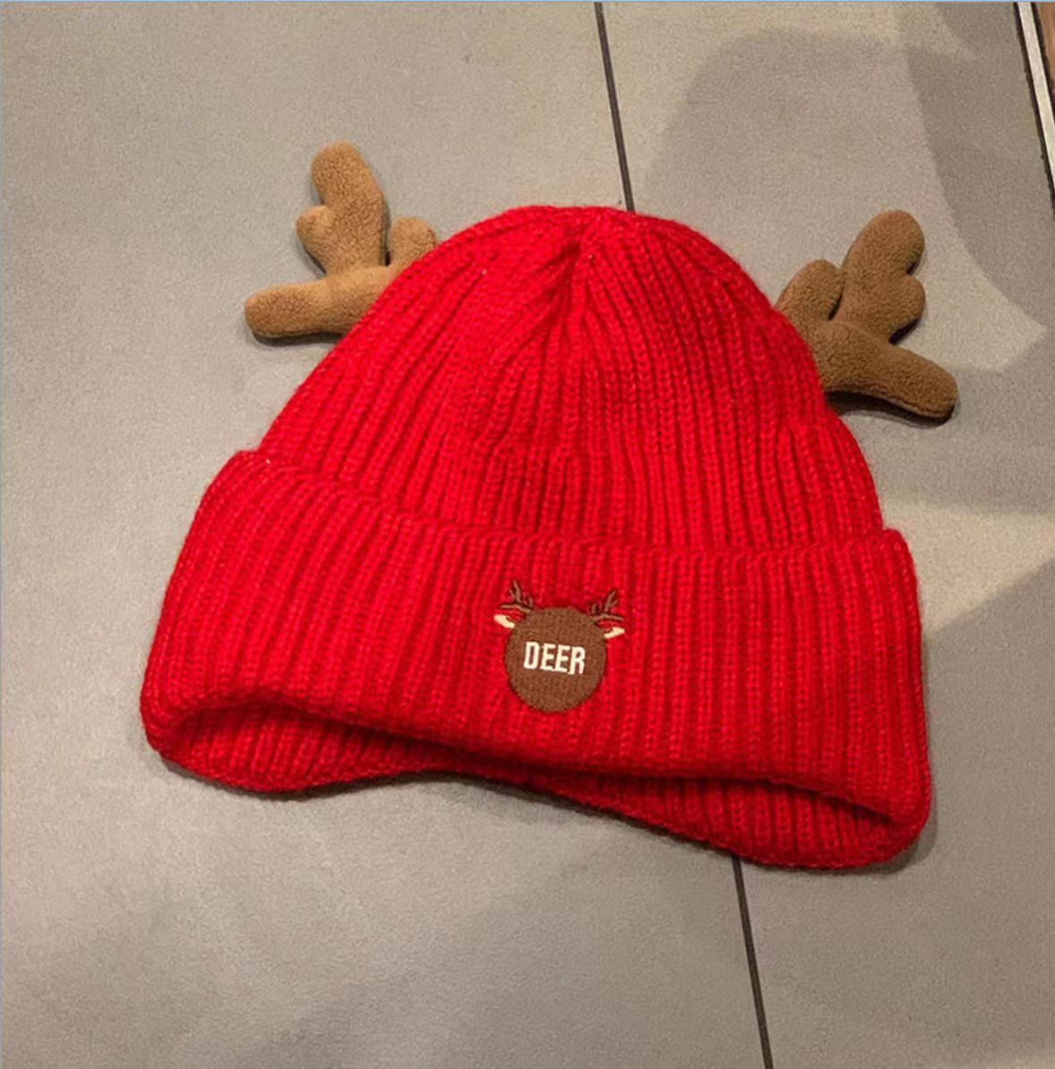 国潮风醒狮龙新年新款红色帽子女可爱学生少女毛绒保暖护耳雷锋帽