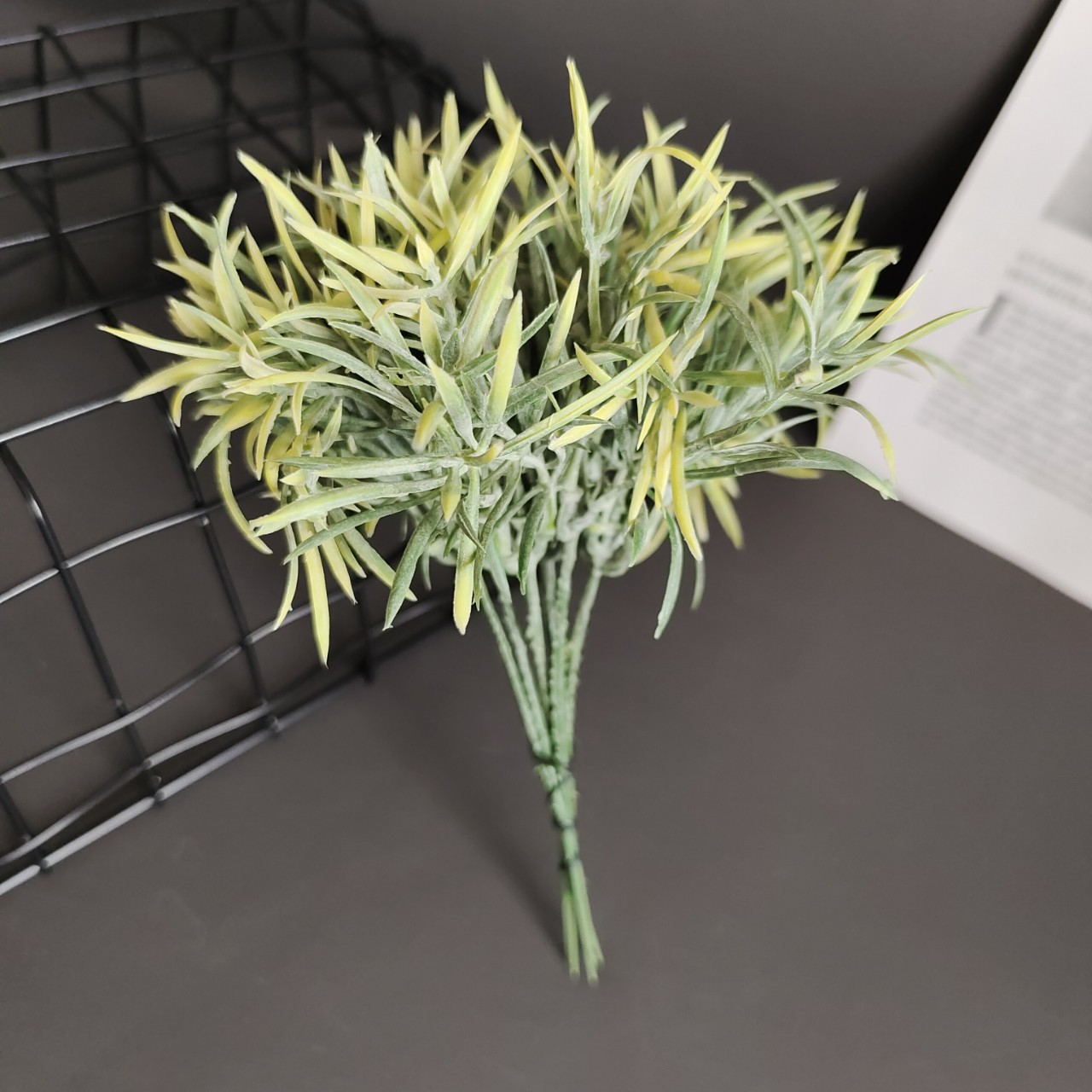 仿真把束小草5头罗汉草水草 境外货源北欧圣诞婚庆设计插花配件草