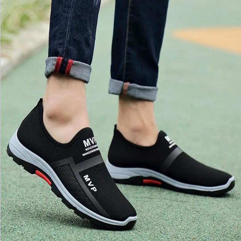 Men's One Pedal Mesh Cloth Shoes Loafers Casual Versatile Dad Shoes Soft Bottom Breathable Mountaineering Old Beijing Cloth Shoes
