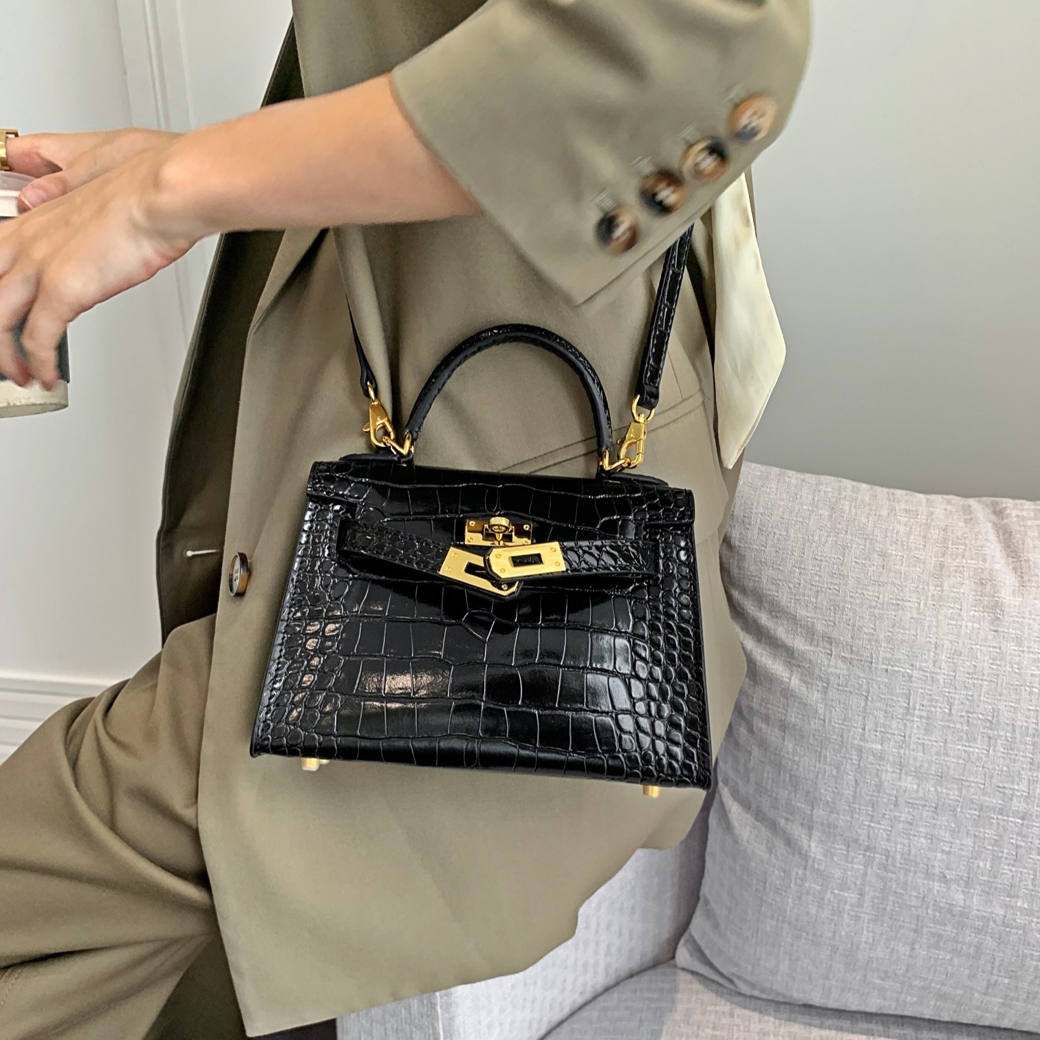 2022夏新款牛皮20cm迷你鳄鱼纹凯莉包经典真皮手提单肩斜挎包包女