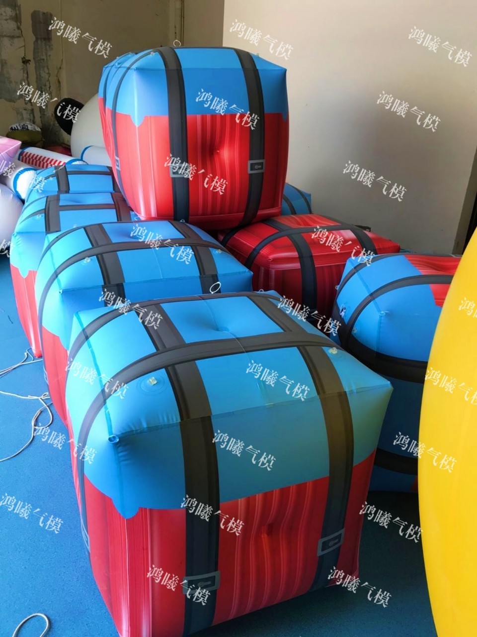 厂家直供pvc充气魔方 升空气球方块四方形空飘广告飘空氦气球气模