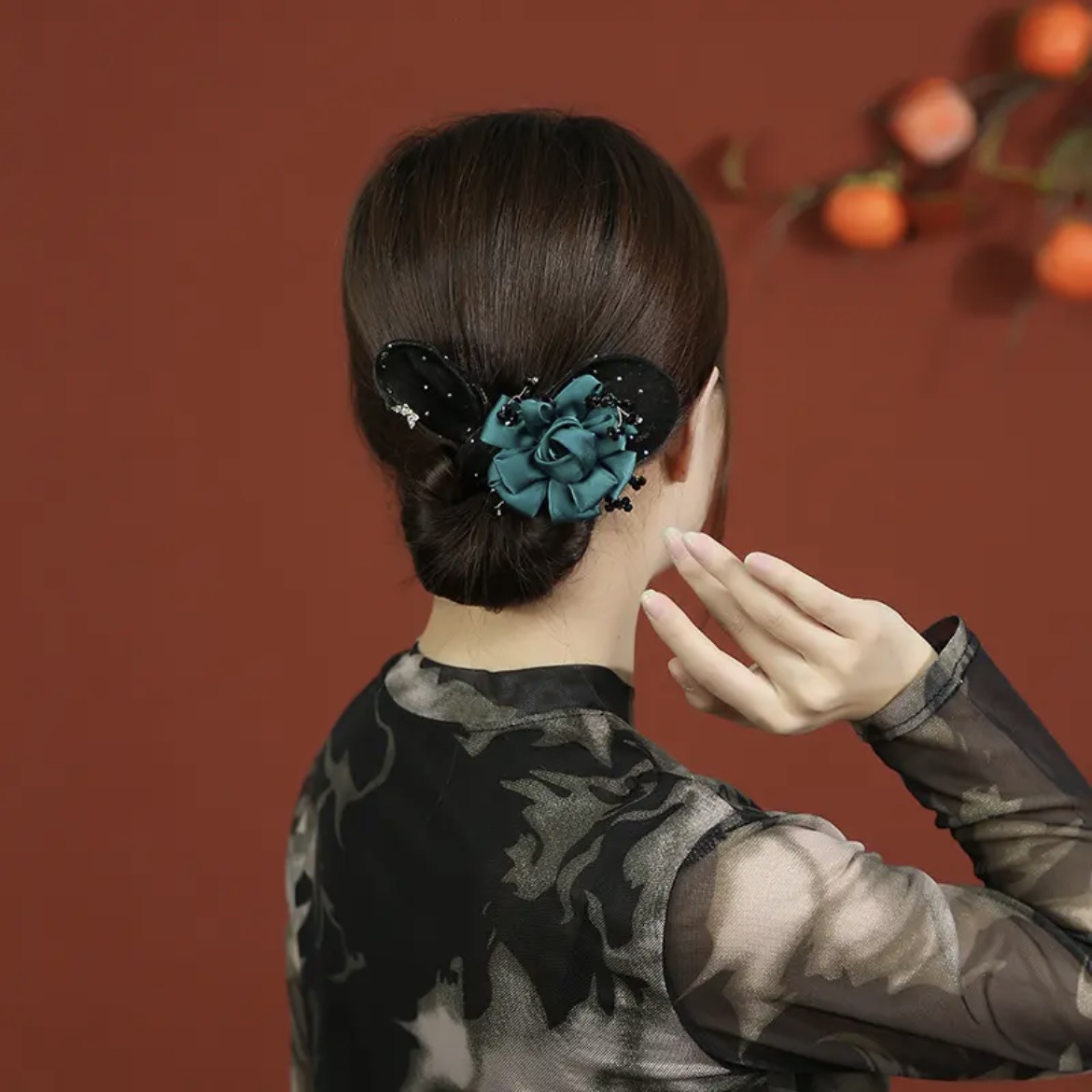 [Same Style with Tiktok] Lazy Banana Clip Updo Gadget Curly Hair Bun Bow Simple Female Hairware