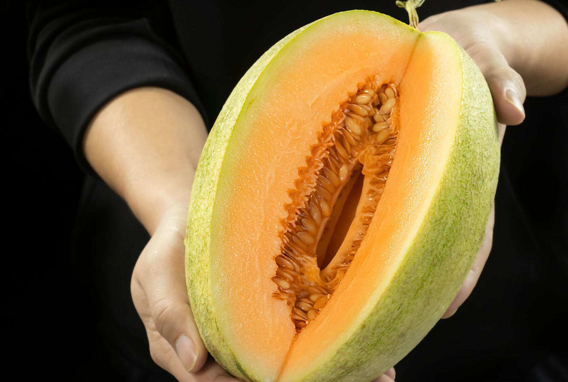 海南哈密瓜晓蜜25号新鲜蜜瓜3斤1个装脆甜瓜果批发非玫珑瓜西洲蜜