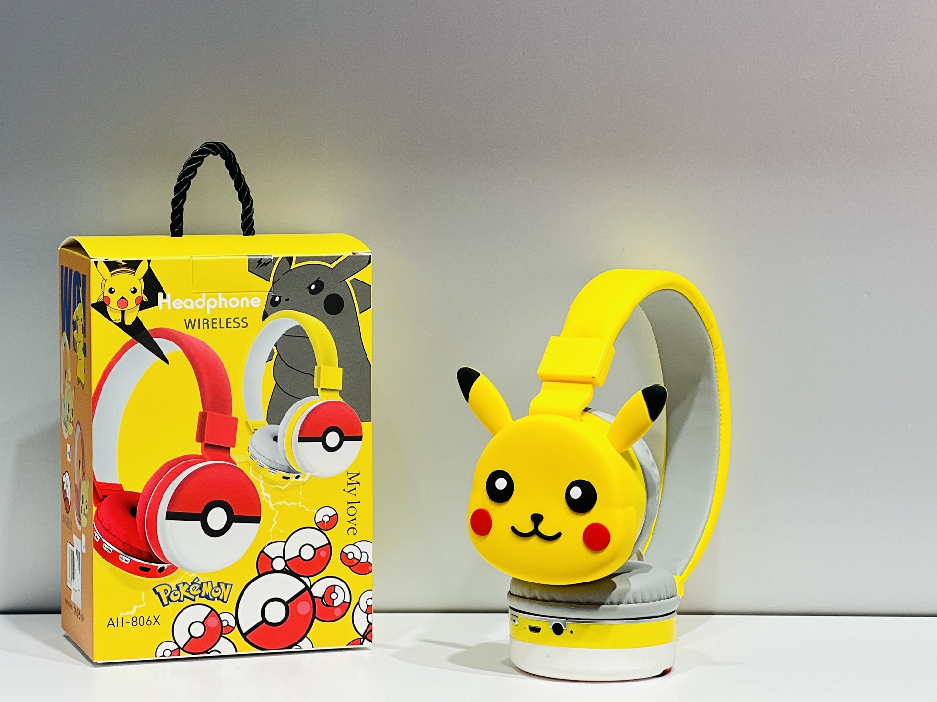 New Cartoon Headset Bluetooth Headset Pikachu Children's Creative Gift Collapsible Anime AH-806X