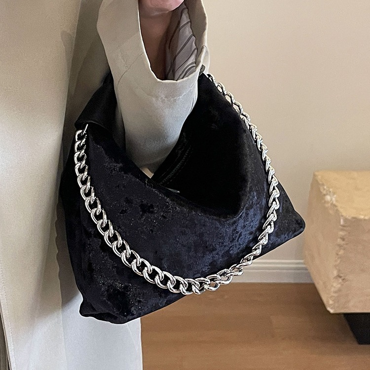 韩国小众手提小包包女2023新款时尚麂皮链条饺子包秋冬