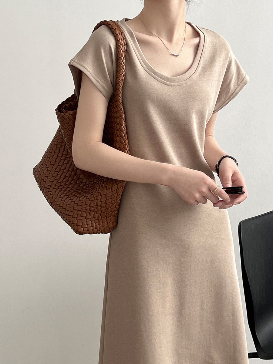 浅色u领小飞袖t恤连衣裙高级感卡其色日系文艺日杂风那不勒斯裙子