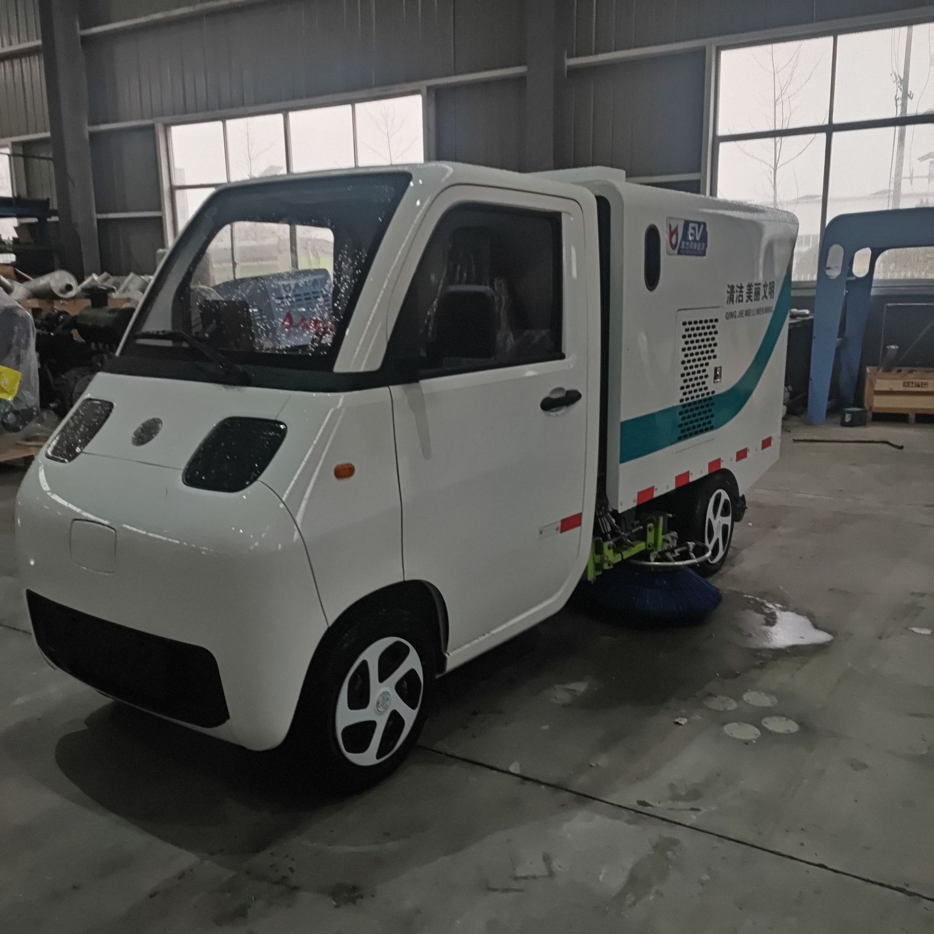 道路电动清扫车 公园扫路车三轮驾驶式马路扫地车 景区电动扫地车