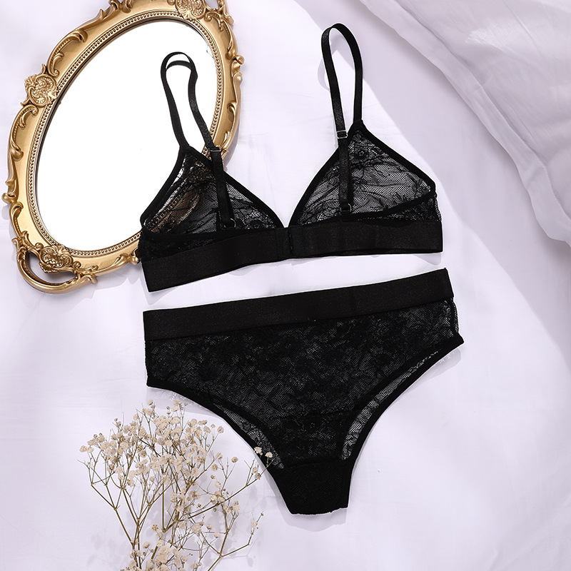 Cross-Border Underwear Suit Women's Sexy Lace Untra Thin Transparent Temptation Sexy Gather Comfortably Wireless Bra Set Suit