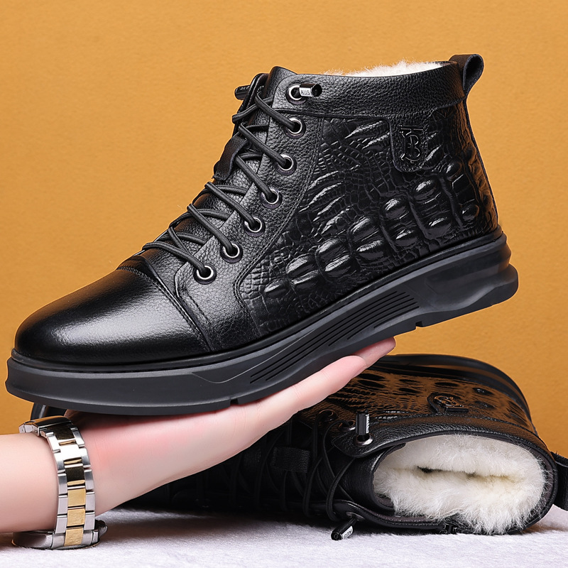 2021 New Winter Men's Shoes in Stock Wholesale Warm Leisure Leather Shoes First Layer Cowhide Wool Fashion High-Top Shoes Men