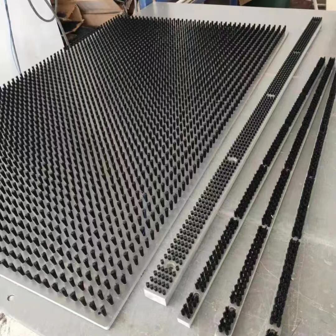 工业毛刷pp尼龙丝条刷pvc板刷木板刷数控冲床毛刷软硬耐磨耐高温v