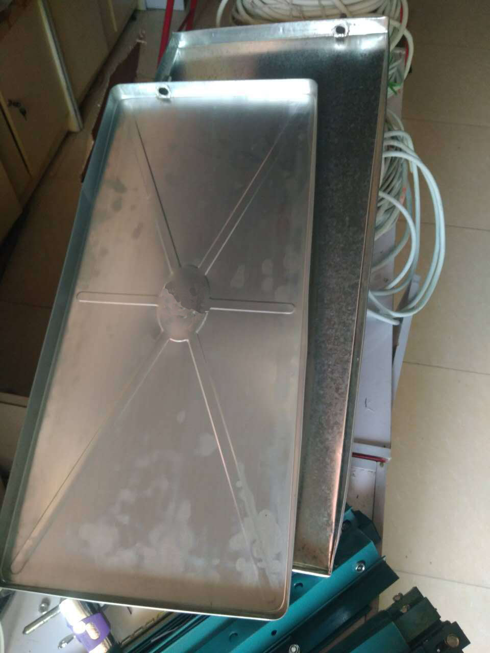 空调外机接水盘 镀锌 不锈钢接水盘积水盘空调托盘水槽带排水1-5p