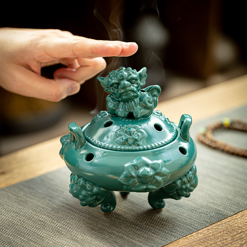 檀香薰炉浮雕莲花 家用佛堂供奉禅意摆件 仿古陶瓷狻猊盘香炉跨境