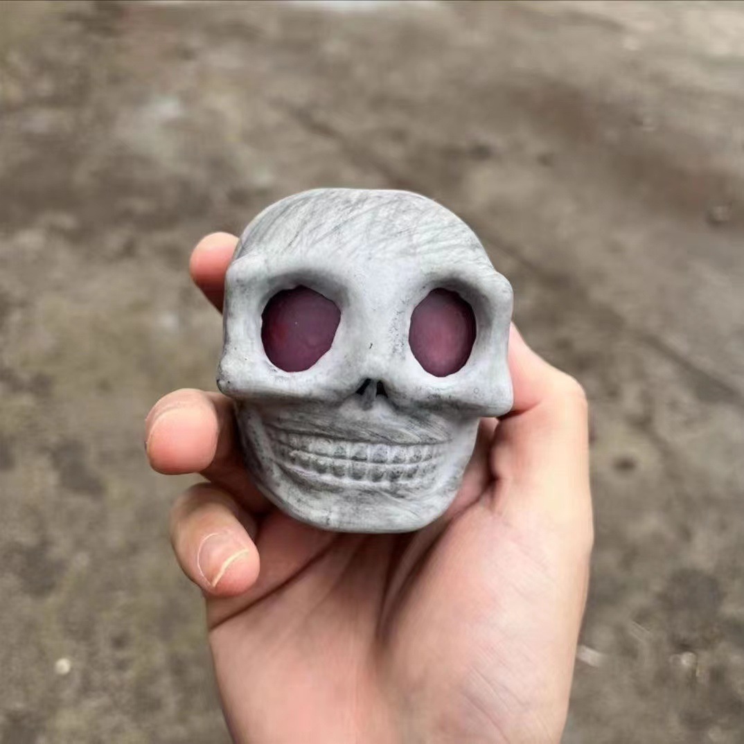 Creative New Exotic Whole-Person Toy Skull Stress Ball Skull Monster Dark Goth Squeezing Toy