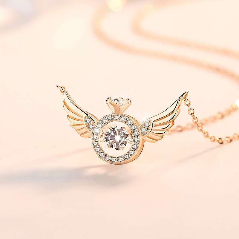 钛钢灵动天使翅膀项链锆石水晶锁骨链短款女轻奢小众网红ins项链